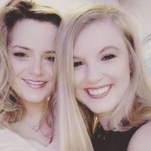 Meet your Posher, Laraine